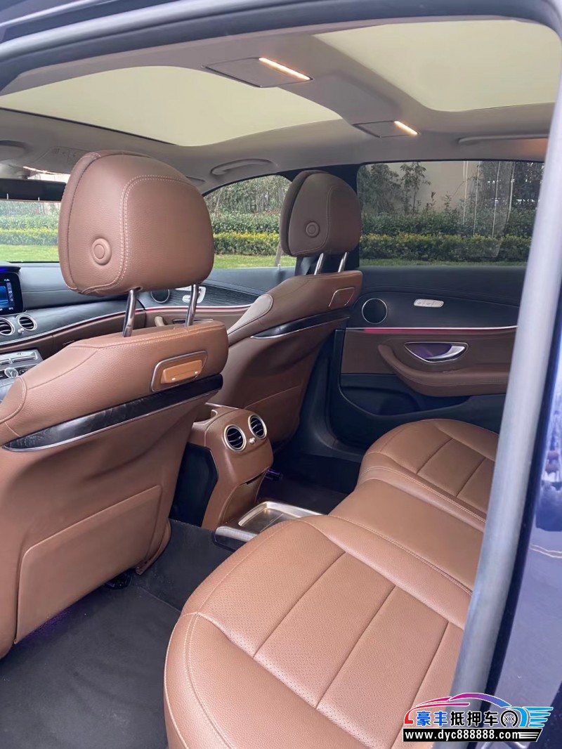 19年奔驰E轿车抵押车出售