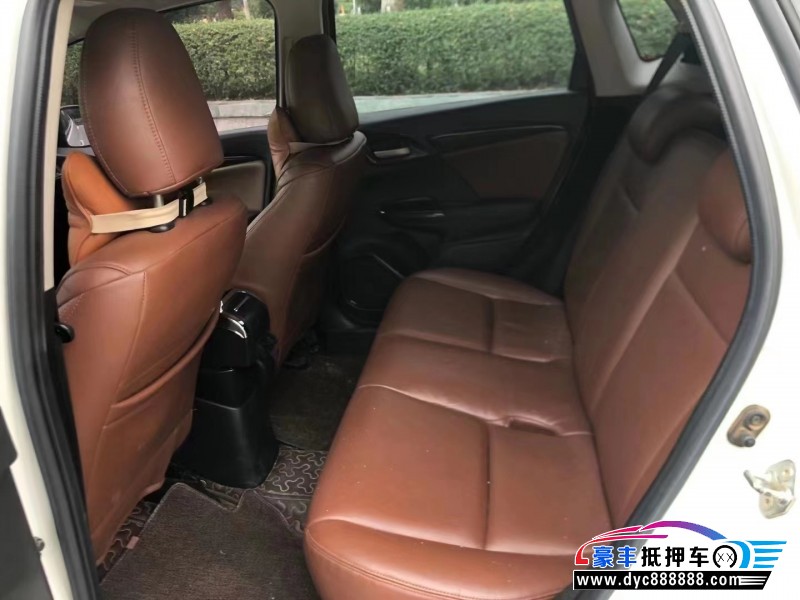 17年本田飞度SUV抵押车出售