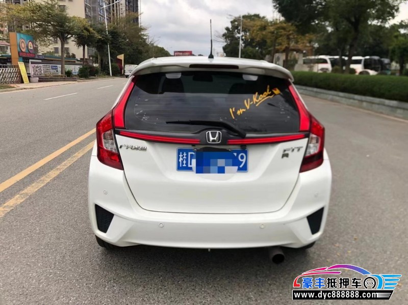 17年本田飞度SUV抵押车出售