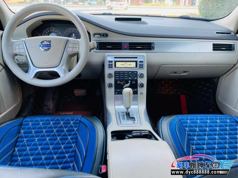 11年沃尔沃S80轿车抵押车出售