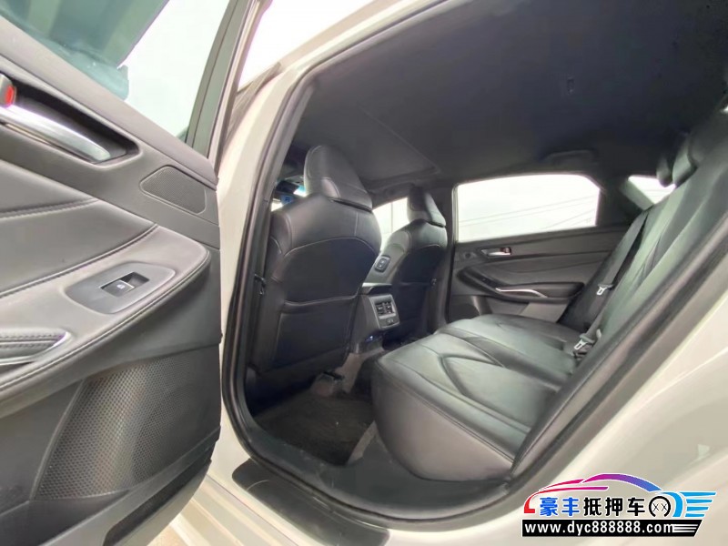 22年丰田亚洲龙轿车抵押车出售