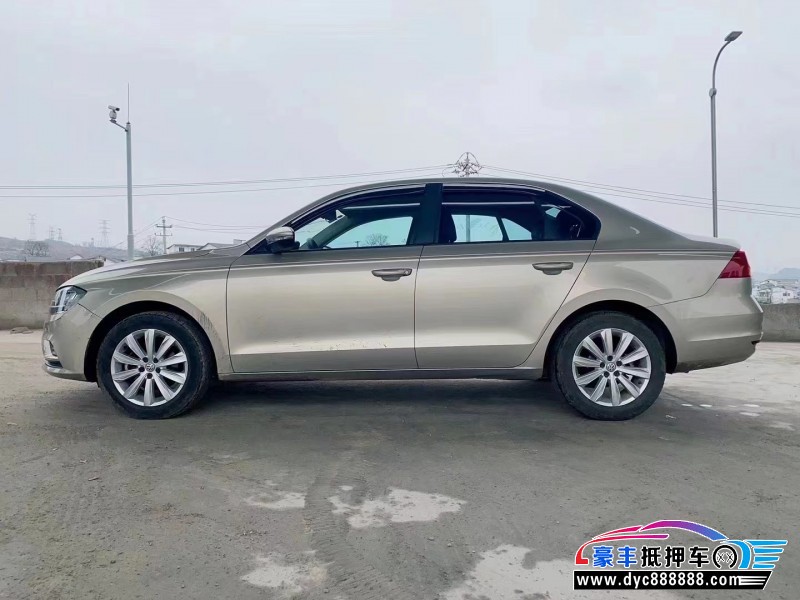 20年大众宝来轿车抵押车出售