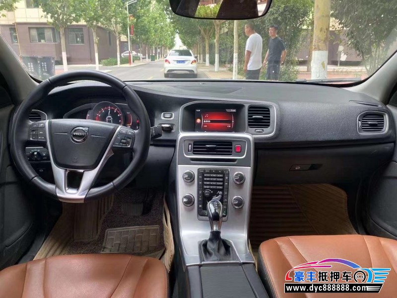 19年沃尔沃S60轿车抵押车出售