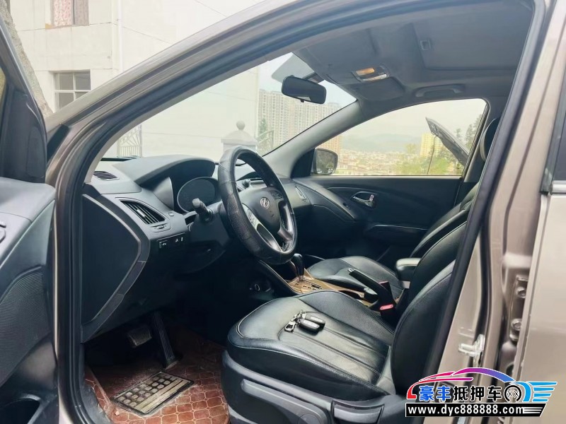 16年现代ix35SUV抵押车出售