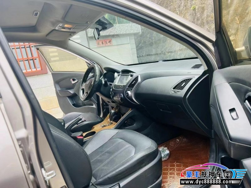 16年现代ix35SUV抵押车出售