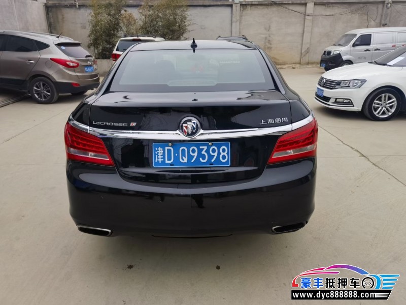 15年别克君越轿车抵押车出售