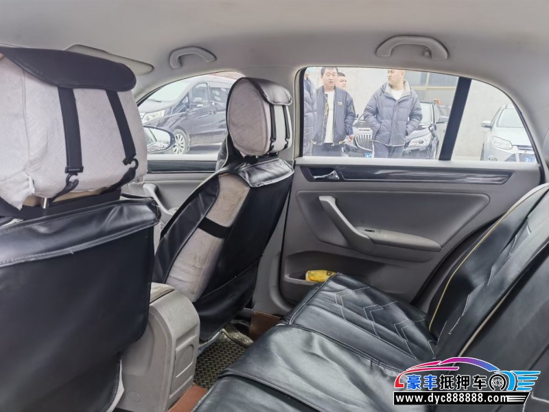 15年大众宝来轿车抵押车出售