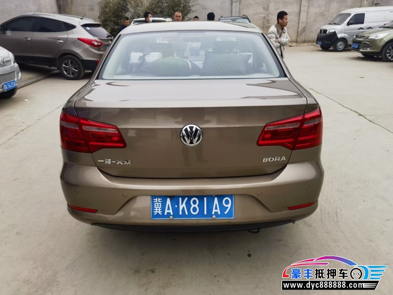 15年大众宝来轿车抵押车出售