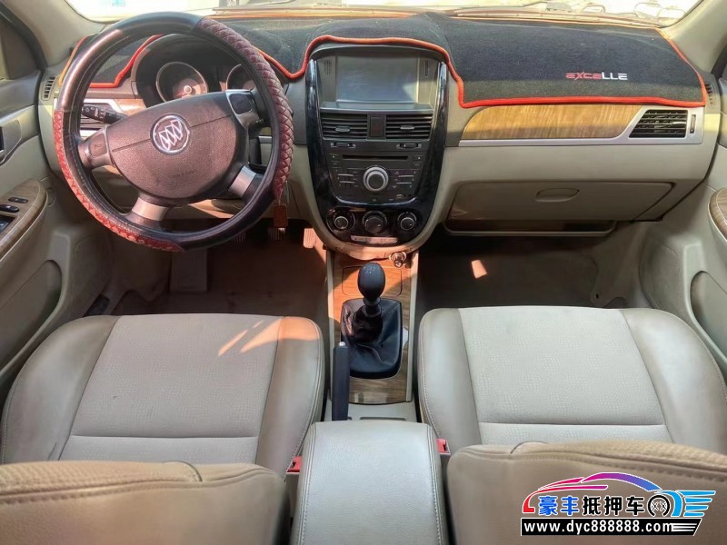 15年别克凯越轿车抵押车出售