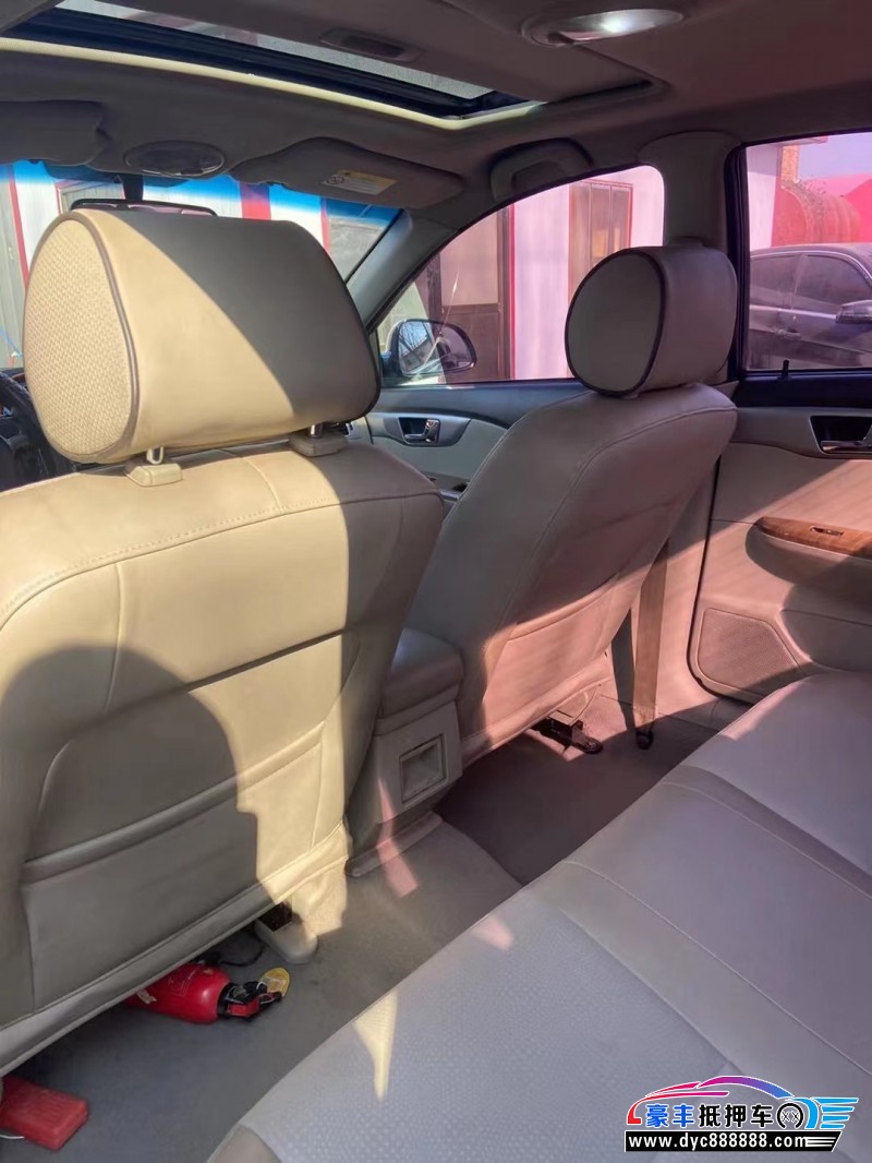 15年别克凯越轿车抵押车出售