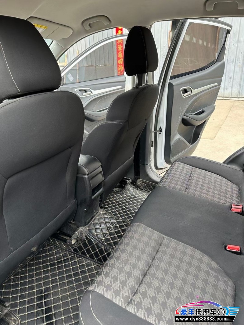 21年名爵ZS轿车抵押车出售