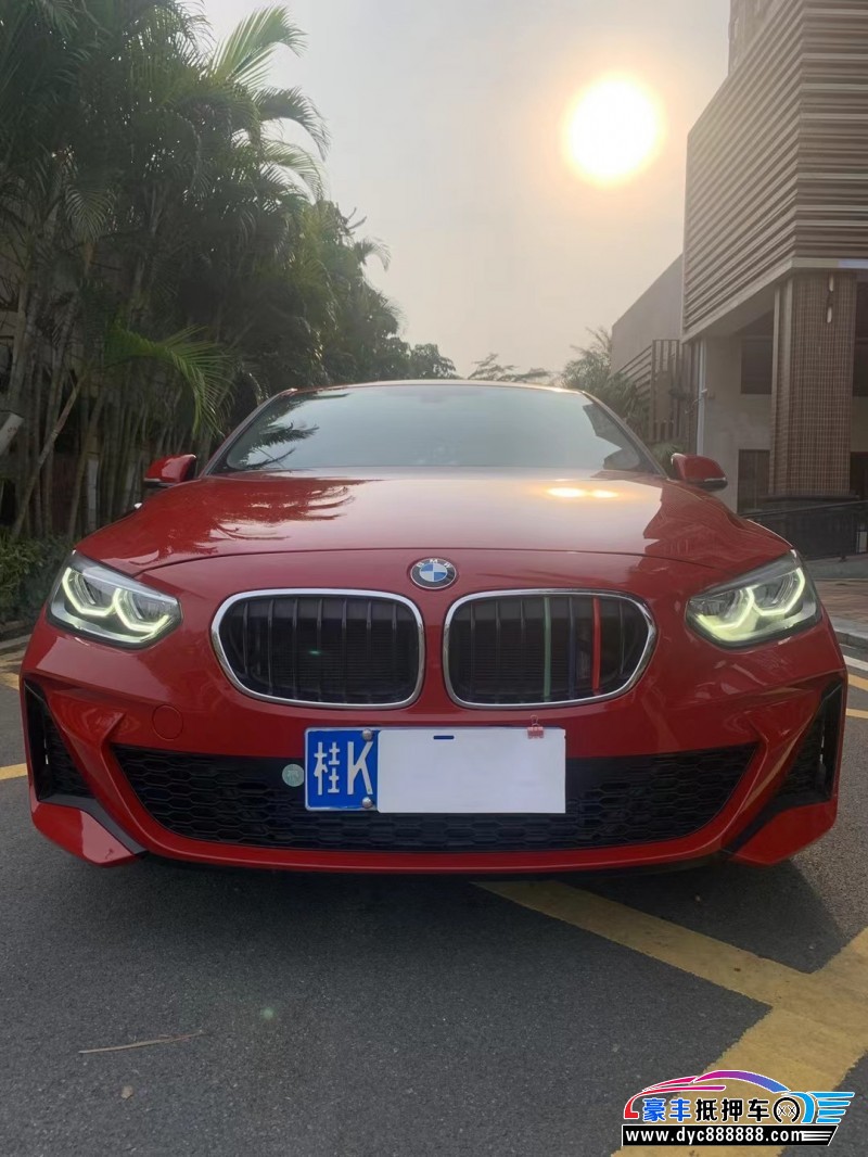 20年宝马1系轿车抵押车出售