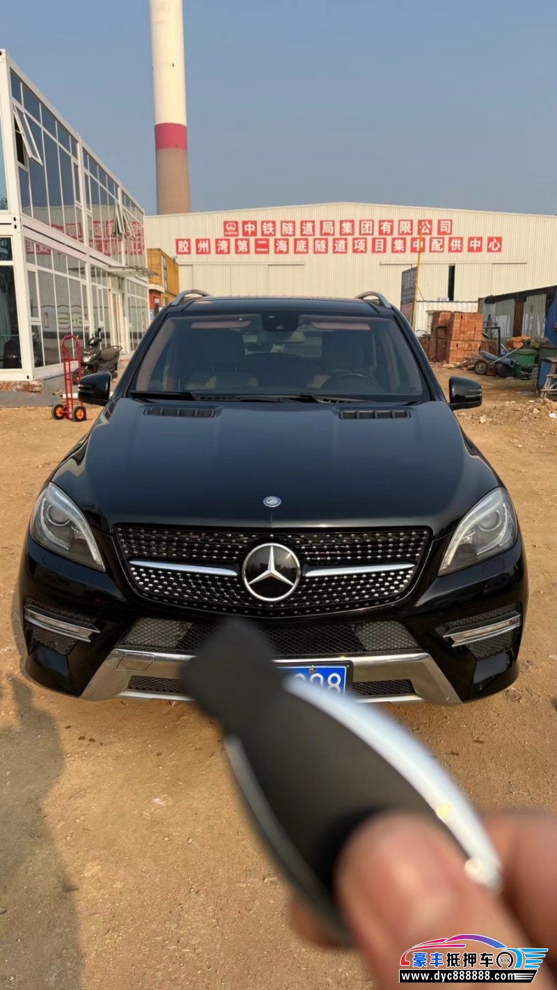 12年奔驰MLSUV抵押车出售