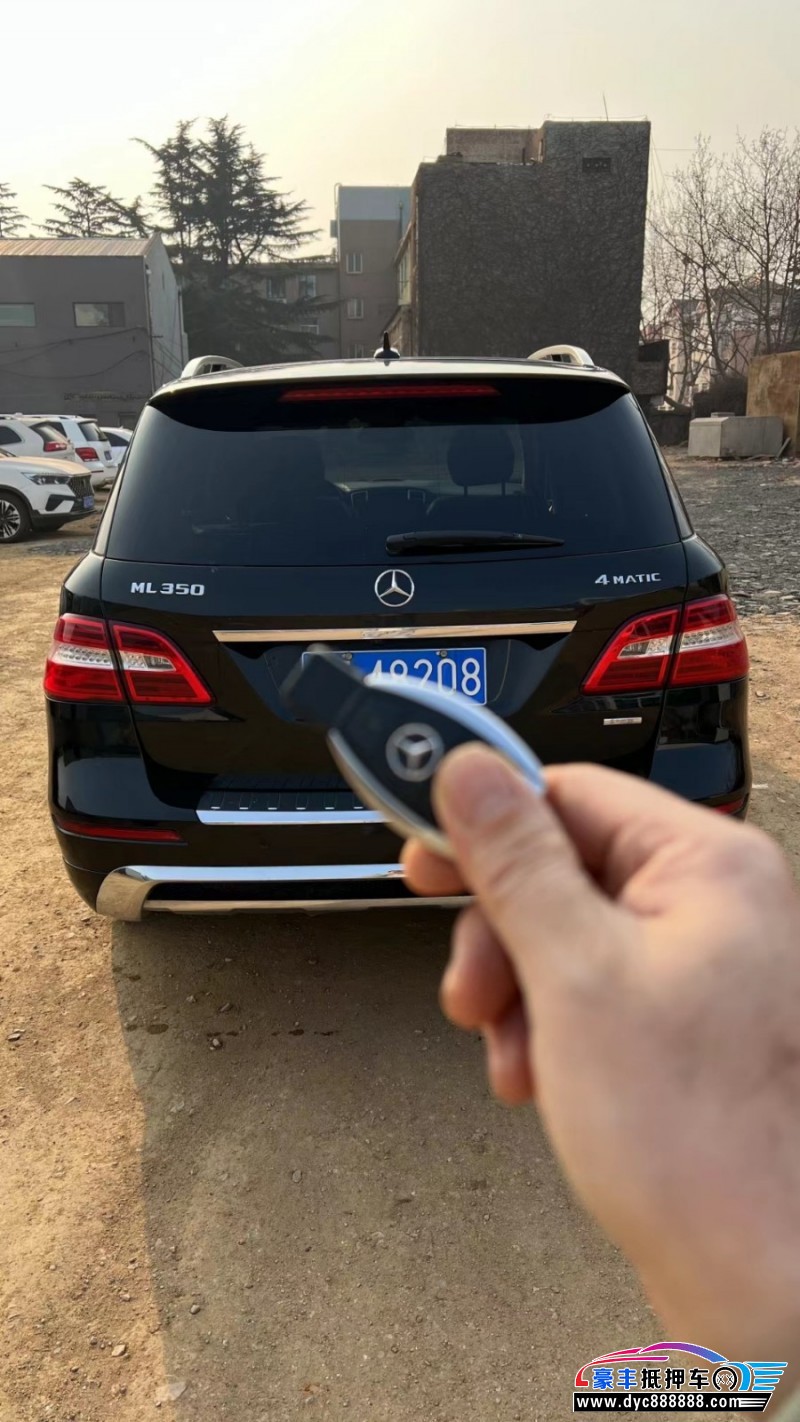 12年奔驰MLSUV抵押车出售