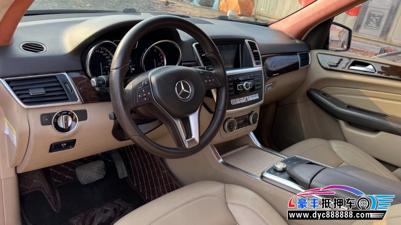 12年奔驰MLSUV抵押车出售