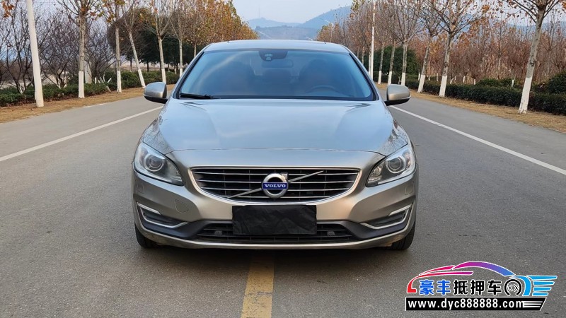 15年沃尔沃S60轿车抵押车出售