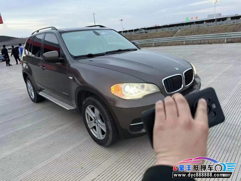 13年宝马X5SUV抵押车出售