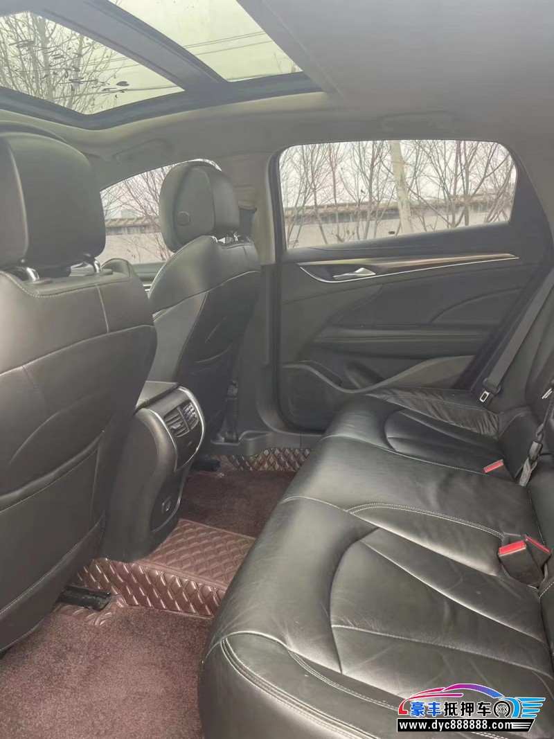 20年别克君越轿车抵押车出售