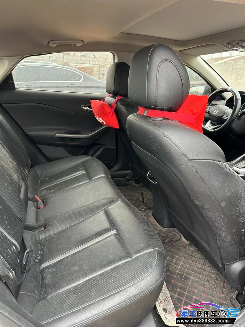 19年现代菲斯塔轿车抵押车出售