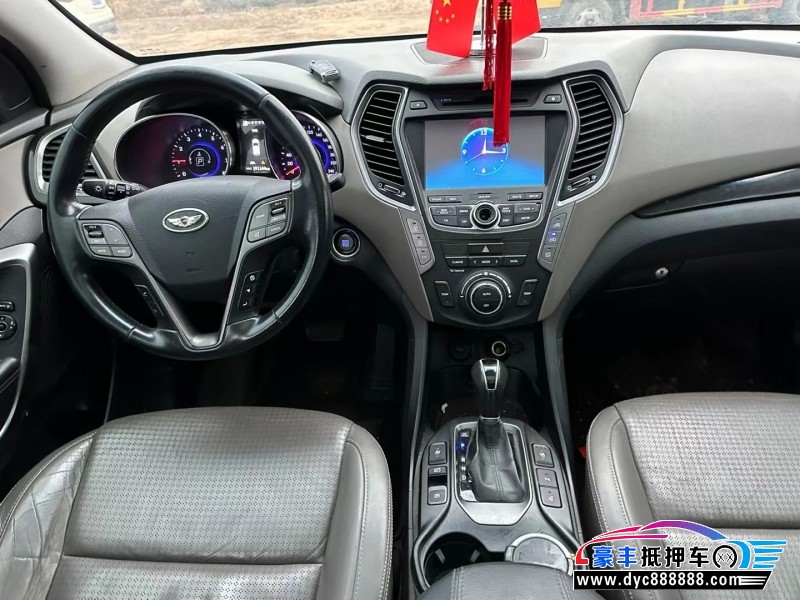 13年现代格越SUV抵押车出售