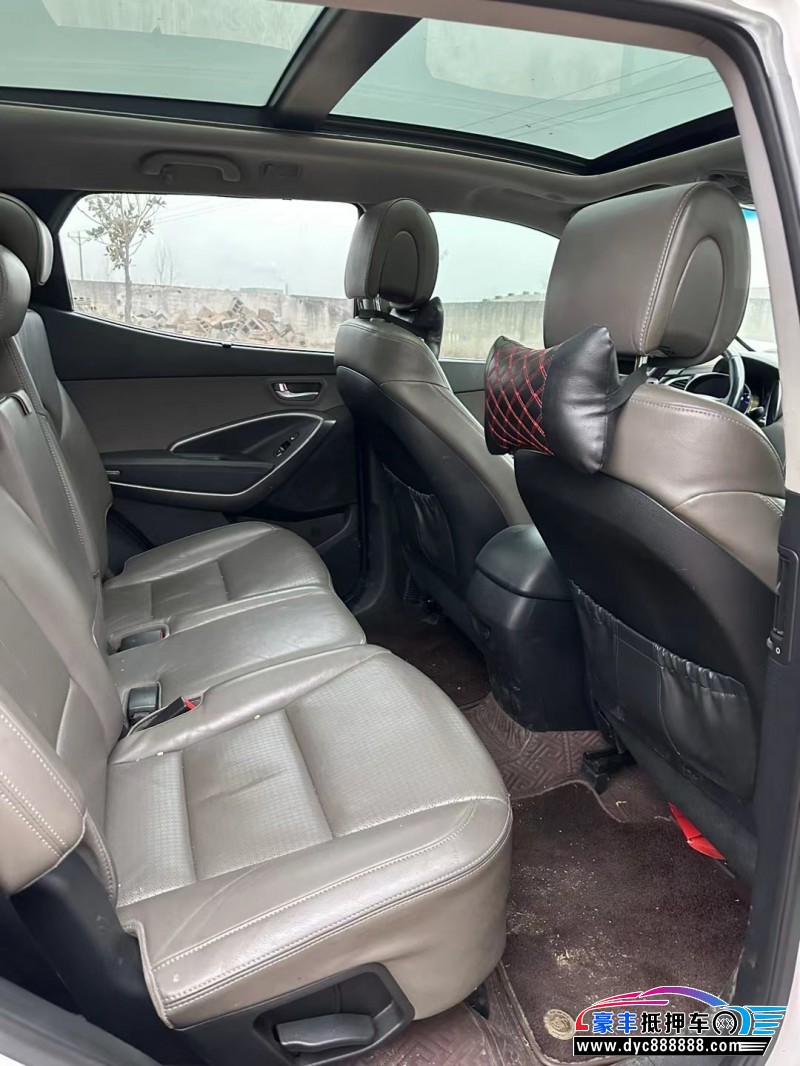 13年现代格越SUV抵押车出售