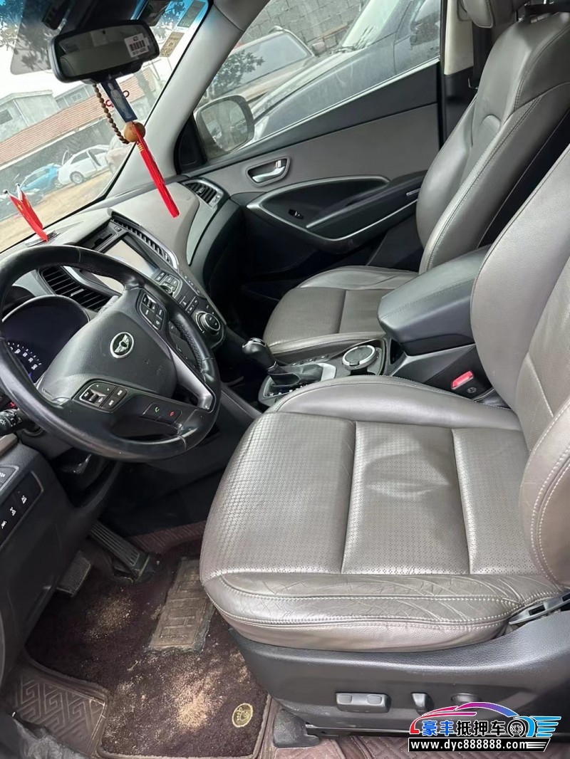 13年现代格越SUV抵押车出售