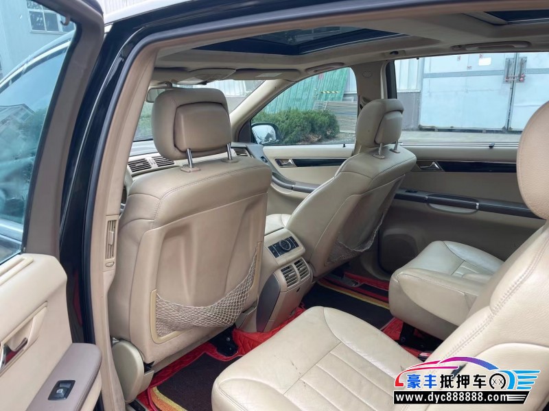 09年奔驰R级轿车抵押车出售