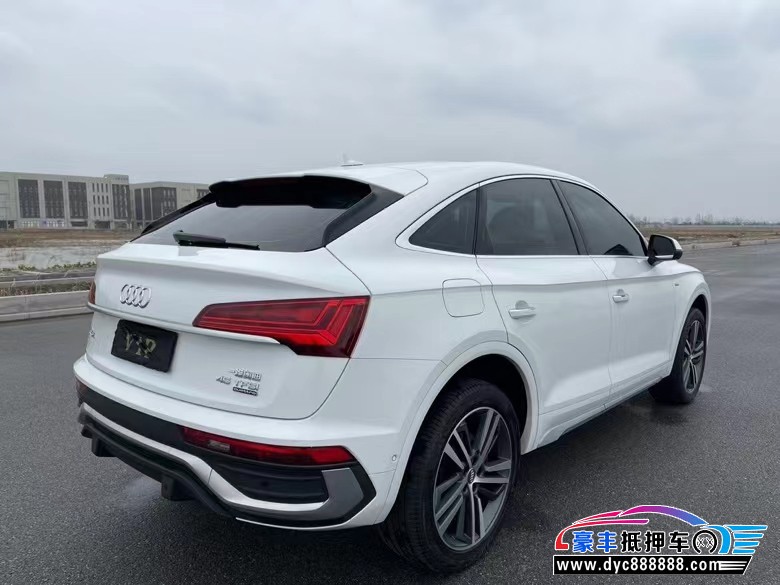 21年奥迪Q5轿车抵押车出售