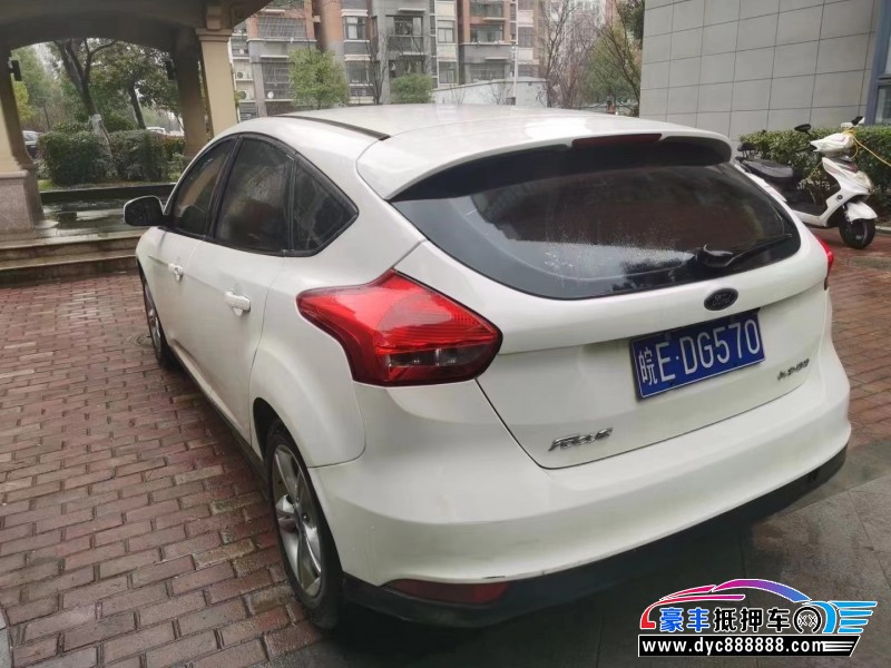 15年福特福克斯SUV抵押车出售