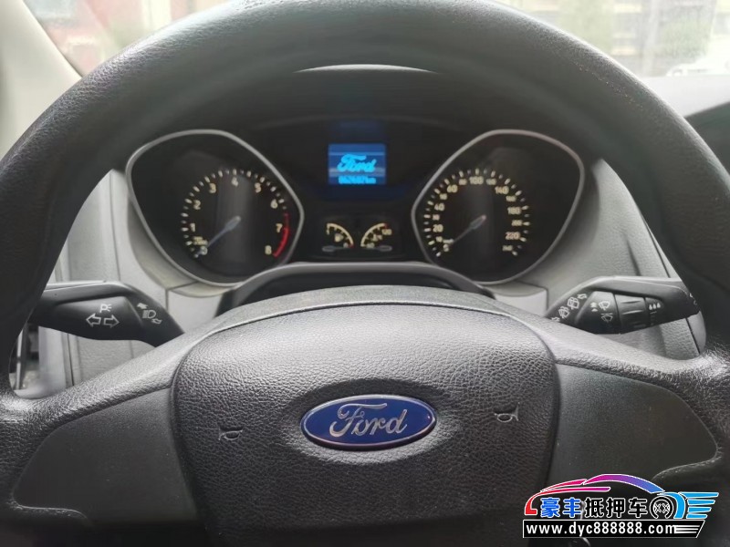 15年福特福克斯SUV抵押车出售