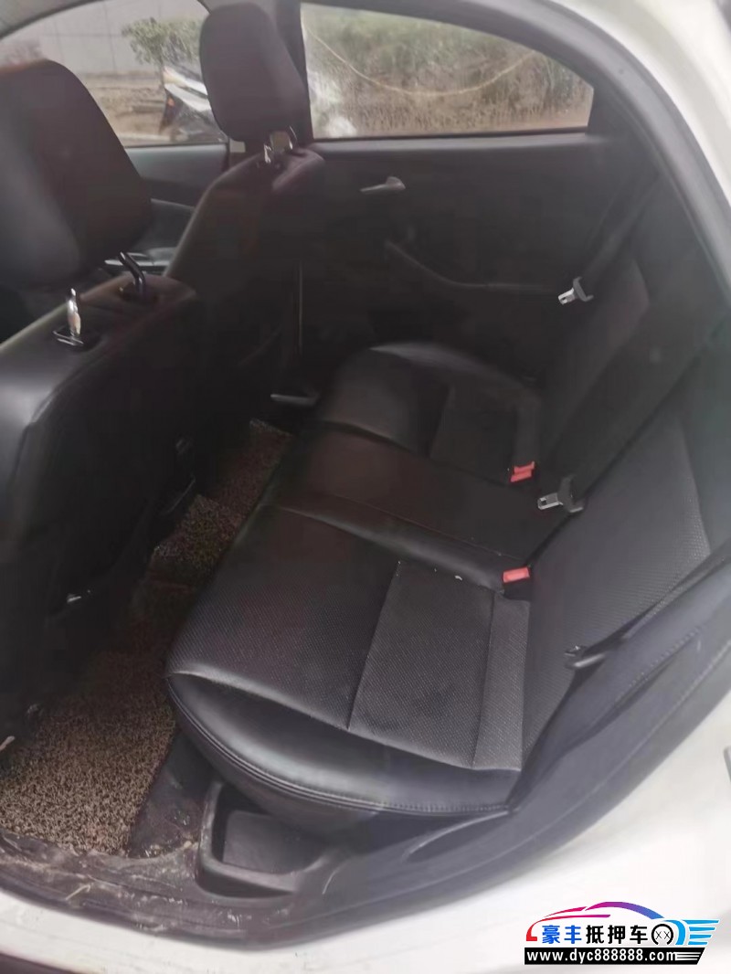 15年福特福克斯SUV抵押车出售