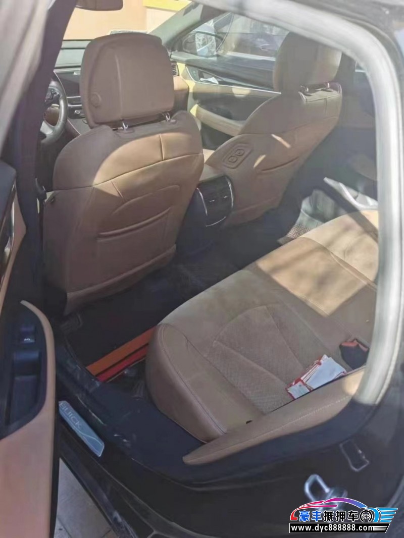 19年别克君越轿车抵押车出售