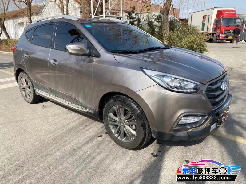 15年现代ix35轿车抵押车出售