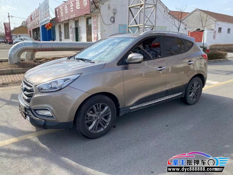 15年现代ix35轿车抵押车出售