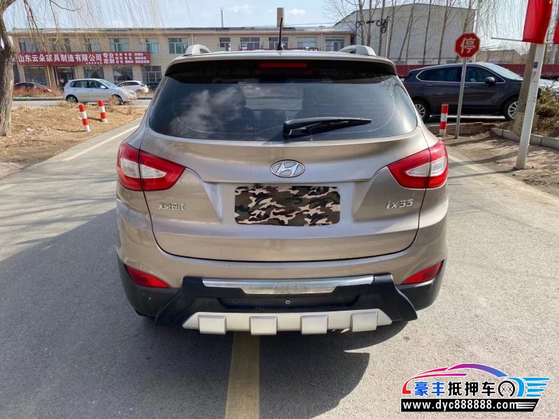15年现代ix35轿车抵押车出售