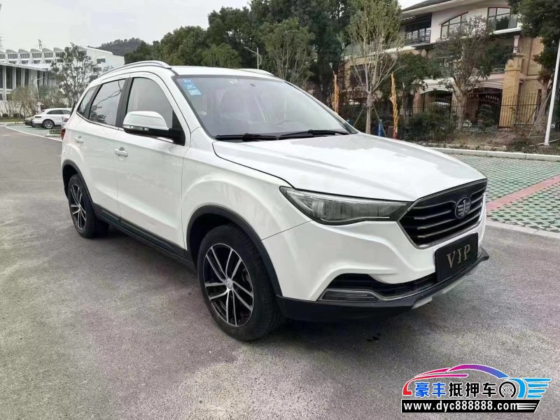 17年奔腾X40轿车抵押车出售