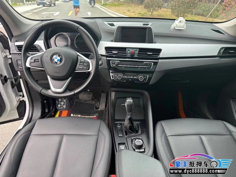 18年宝马X1轿车抵押车出售