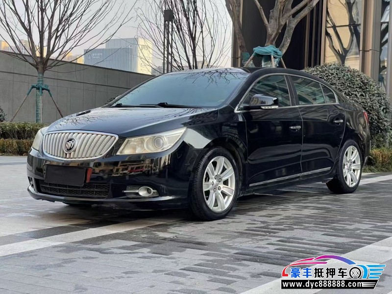 10年别克君越轿车抵押车出售