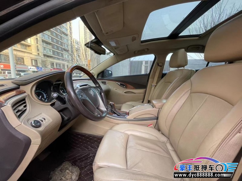 10年别克君越轿车抵押车出售