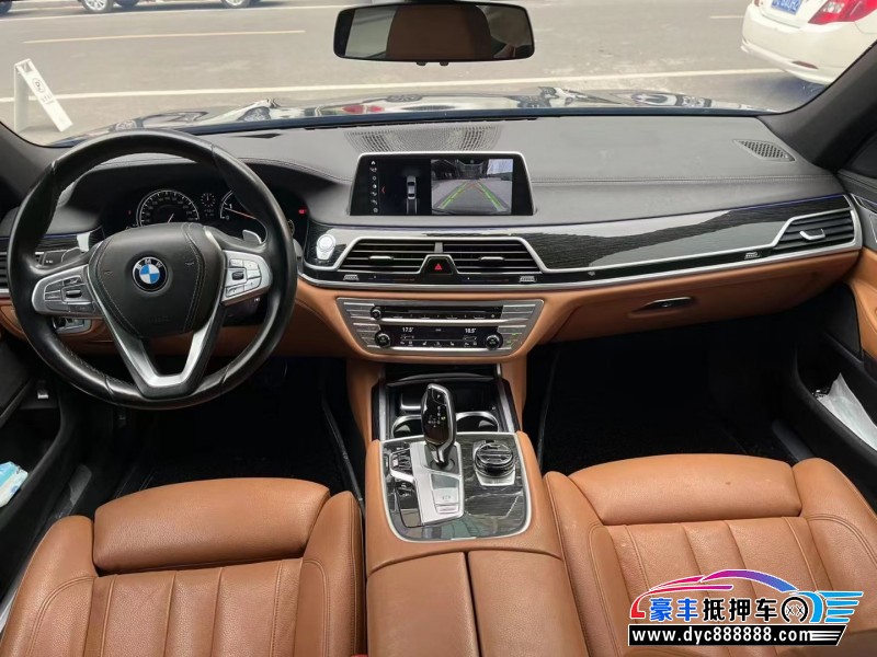 18年宝马7系轿车抵押车出售