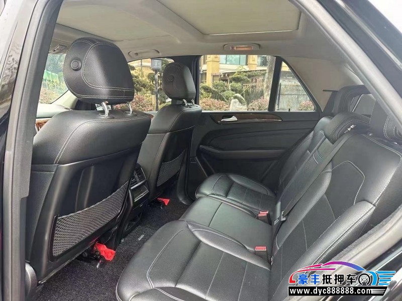 15年奔驰ML轿车抵押车出售