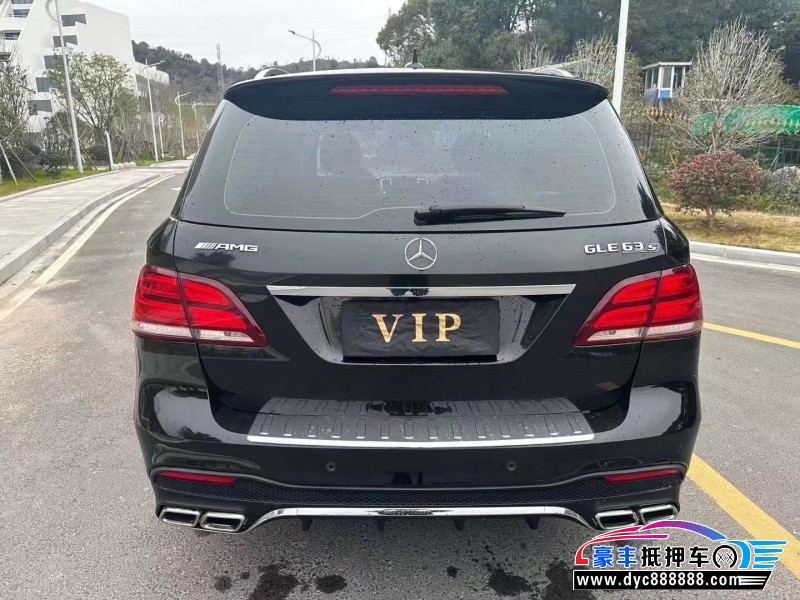 15年奔驰ML轿车抵押车出售