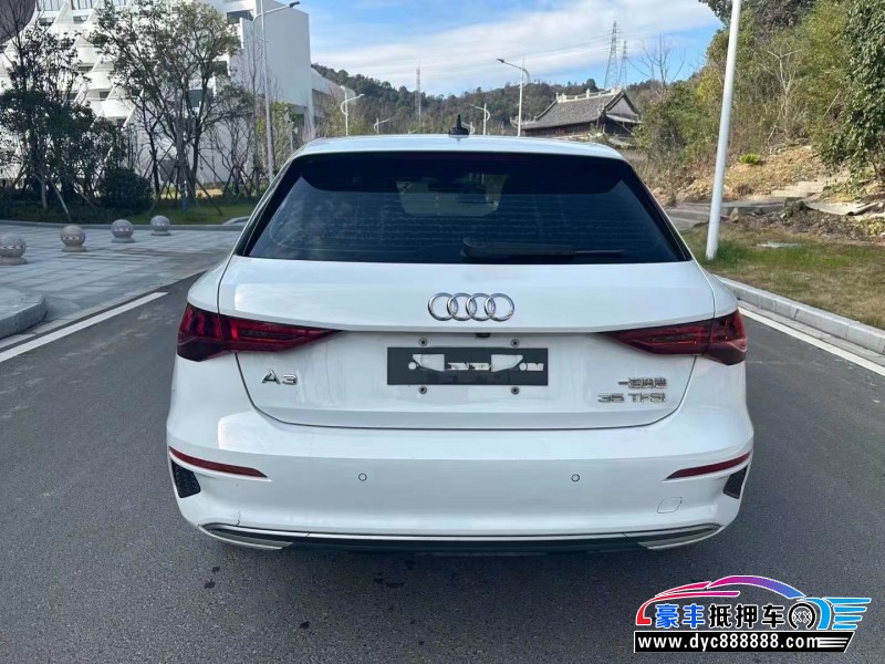 21年奥迪A3轿车抵押车出售