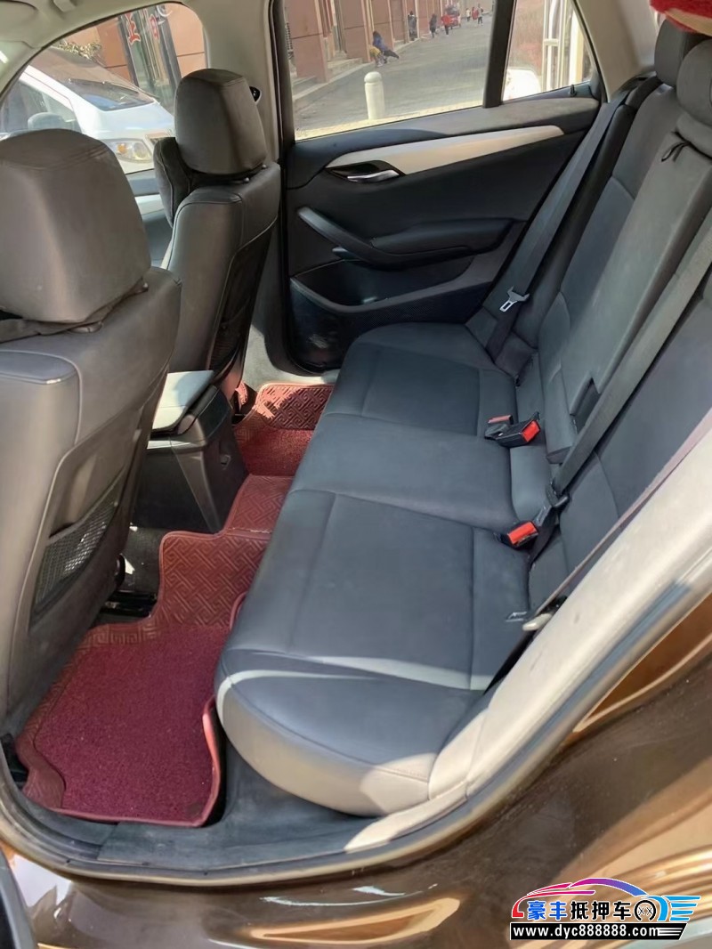 15年宝马X1轿车抵押车出售