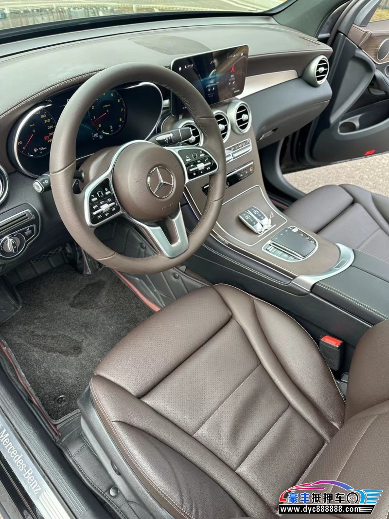 22年奔驰GLCSUV抵押车出售