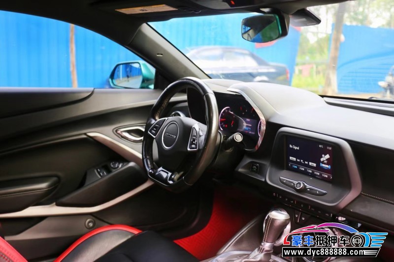 17年雪佛兰科迈罗轿车抵押车出售