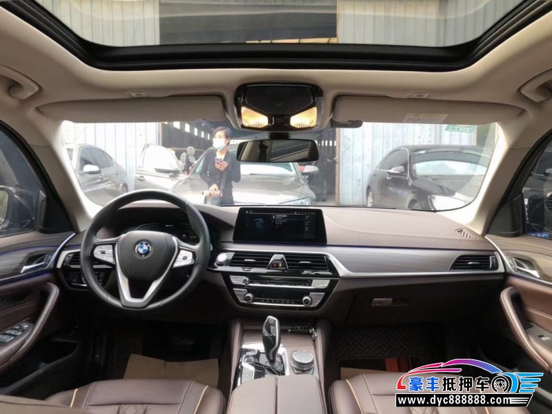 20年宝马5系轿车抵押车出售