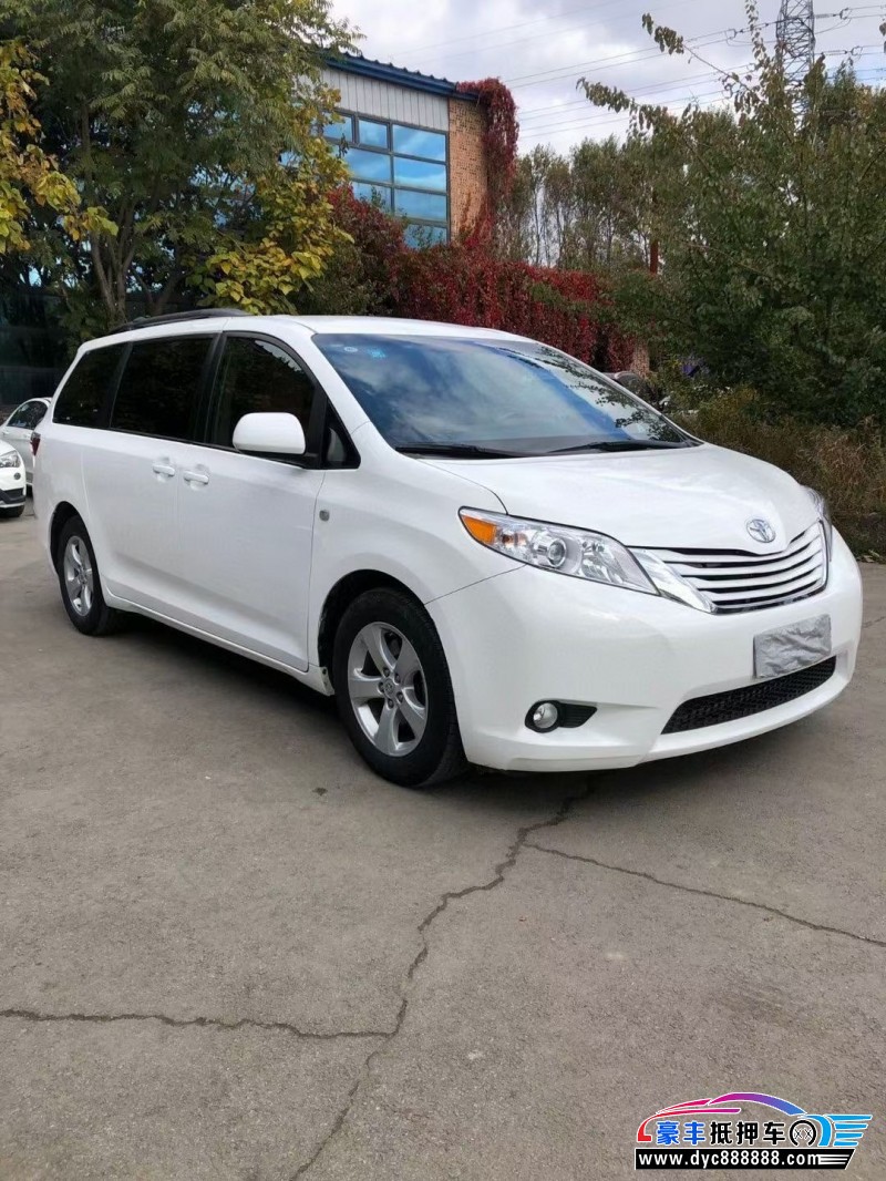 18年丰田塞纳轿车抵押车出售