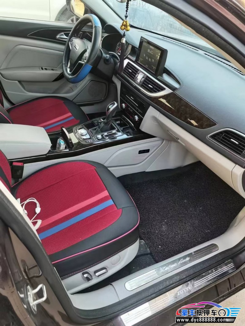 16年众泰Z700轿车抵押车出售