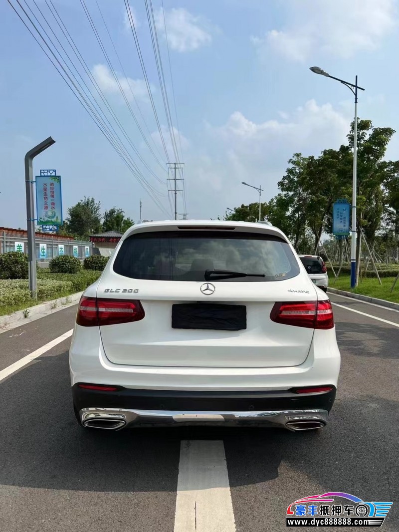 18年奔驰GLC轿车抵押车出售